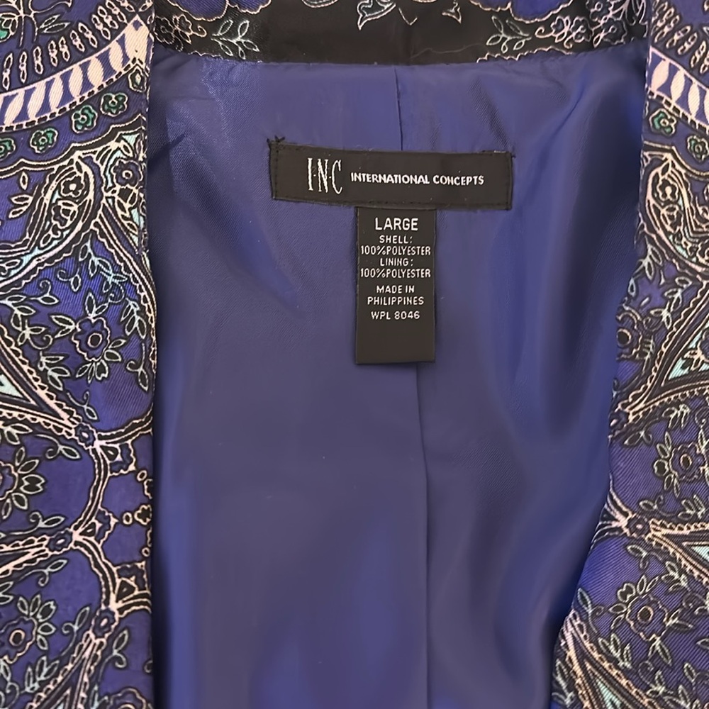 Jacket In Large Size In A Very Good Condition - image 2